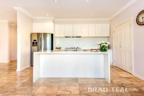 Property photo of 4 Cropton Rise Craigieburn VIC 3064