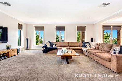 Property photo of 4 Cropton Rise Craigieburn VIC 3064