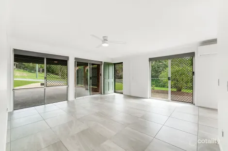 Property photo of 29 Thoms Crescent Mount Warren Park QLD 4207