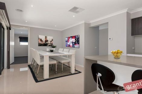 Property photo of 46 Deoro Parade Clyde North VIC 3978