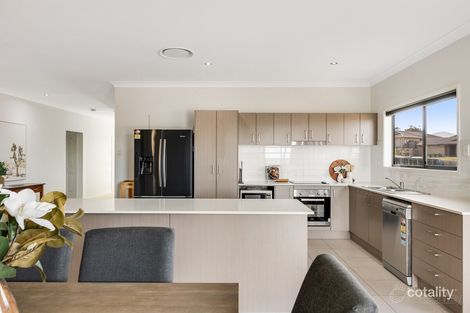 Property photo of 12 Alistair Street Glenvale QLD 4350
