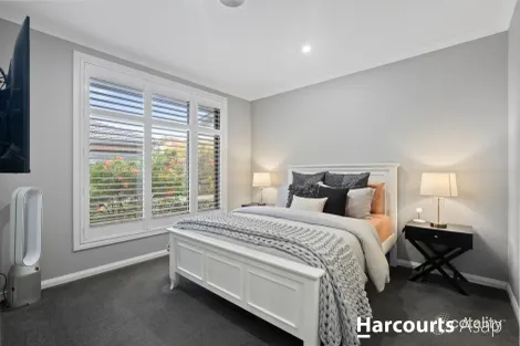 Property photo of 2/108 Endeavour Drive Cranbourne North VIC 3977