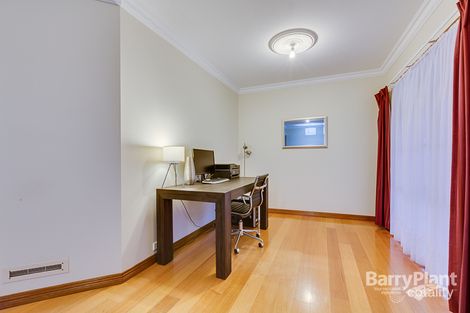 Property photo of 6 Calais Court Sydenham VIC 3037