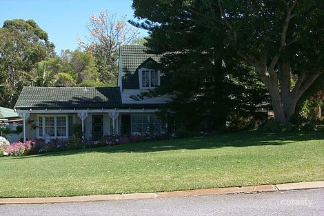 15 Chiswick St, Wembley Downs, WA 6019