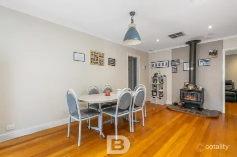 Property photo of 17 Turanga Road Gisborne VIC 3437