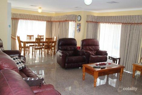 Property photo of 8 Camms Way Meadow Heights VIC 3048
