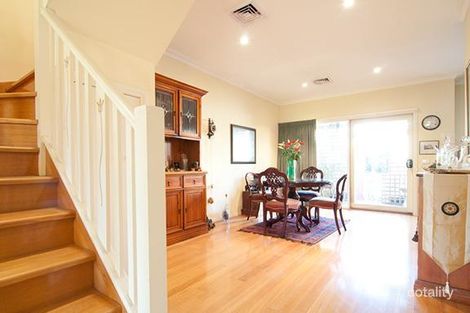 Property photo of 4 Sambell Walk Kensington VIC 3031