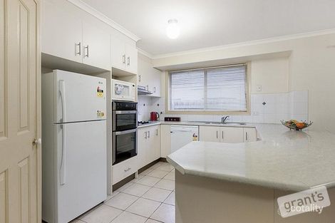 Property photo of 2 Kurnwill Place Berwick VIC 3806