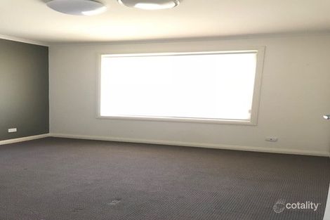 Property photo of 8 Doolan Crescent Griffith NSW 2680