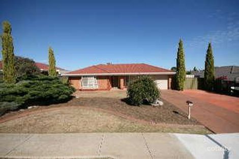 16 Investigator Dr, Woodcroft, SA 5162