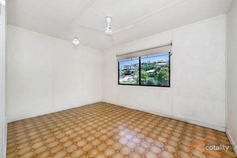 Property photo of 84 Banfield Drive Mount Louisa QLD 4814