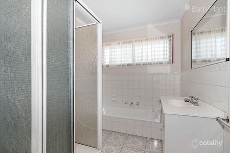 Property photo of 15 Warranwah Drive Kennington VIC 3550