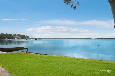 25 Grace St, Mannering Park, NSW 2259