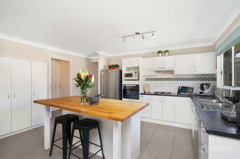 Property photo of 15 Conder Crescent Metford NSW 2323
