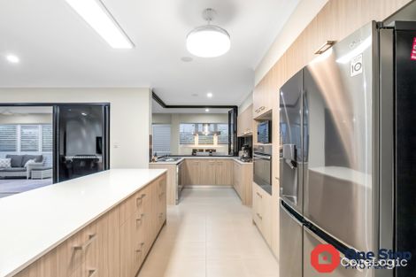 Property photo of 24 Outlook Drive Bentley Park QLD 4869