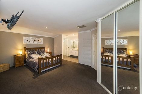 Property photo of 4 Hyde Close Canning Vale WA 6155