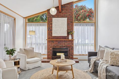 Property photo of 2 Hazelwood Court Morphett Vale SA 5162