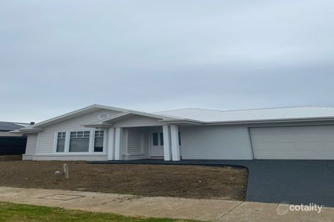 15 Narrows Way, Newhaven, VIC 3925