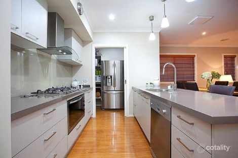 Property photo of 7 Longfield Way Deer Park VIC 3023