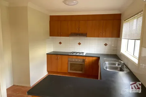 Property photo of 5 Ruby Place Werribee VIC 3030