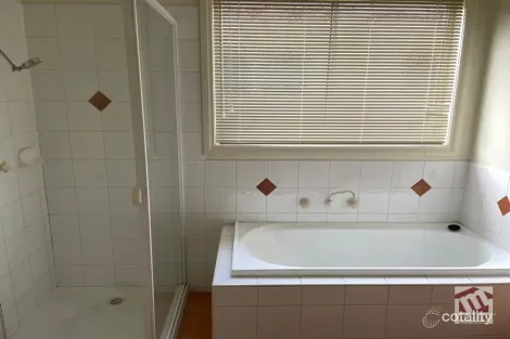 Property photo of 5 Ruby Place Werribee VIC 3030