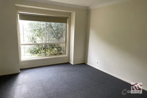 Property photo of 5 Ruby Place Werribee VIC 3030