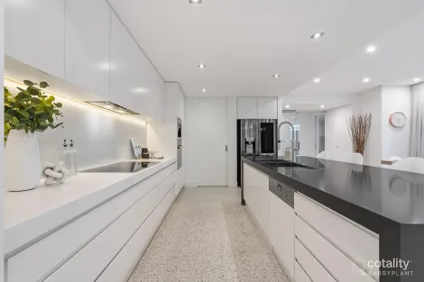 Property photo of 35 Knees Road Park Orchards VIC 3114