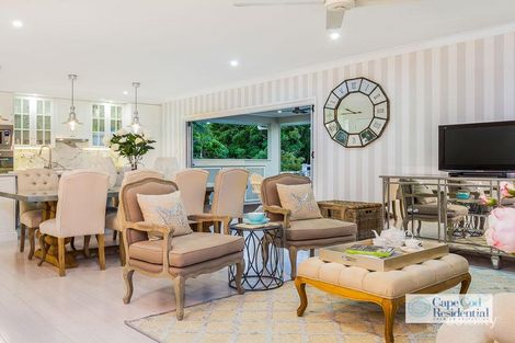 Property photo of 115 Walnut Street Wynnum QLD 4178