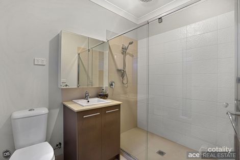 Property photo of 18 Elsham Grove Truganina VIC 3029