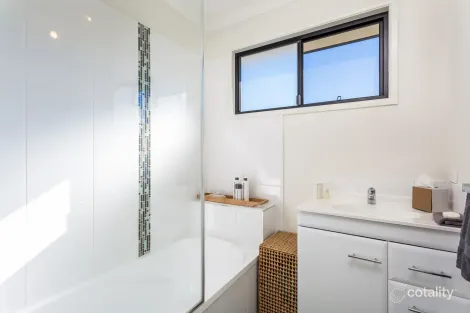 Property photo of 5 Simone Court Monkland QLD 4570