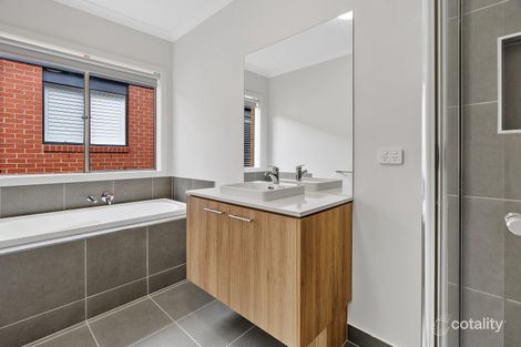 Property photo of 44 Oleary Way Maddingley VIC 3340