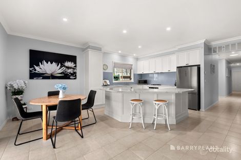 Property photo of 6 Ellendale Way South Morang VIC 3752