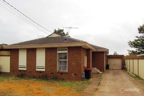 Property photo of 32 Bennett Street Melton South VIC 3338