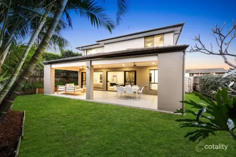Property photo of 2 Fairport Street North Curl Curl NSW 2099