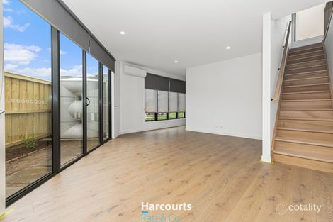 Property photo of 2 Lanai Avenue Wollert VIC 3750