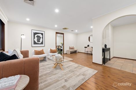 Property photo of 33 Kuringgai Crescent Noble Park VIC 3174