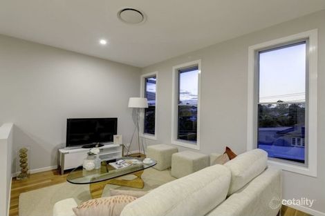 Property photo of 1/143 Watson Street Camp Hill QLD 4152