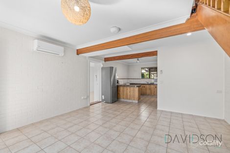 Property photo of 2/8 Parkridge Drive Molendinar QLD 4214