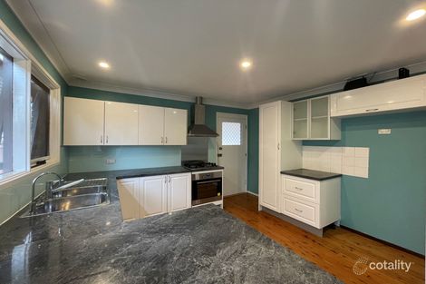 Property photo of 39 Greenmeadows Crescent Toongabbie NSW 2146