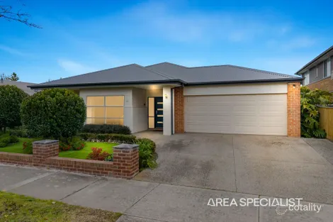 Property photo of 35 Mackellar Street Pakenham VIC 3810