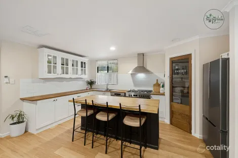 Property photo of 458 Olympic Parade Maiden Gully VIC 3551