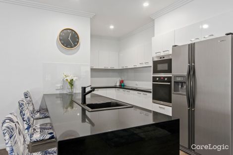 Property photo of 2/52 Tallebudgera Drive Palm Beach QLD 4221