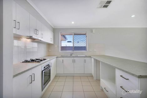 Property photo of 5 Hampshire Drive Craigmore SA 5114