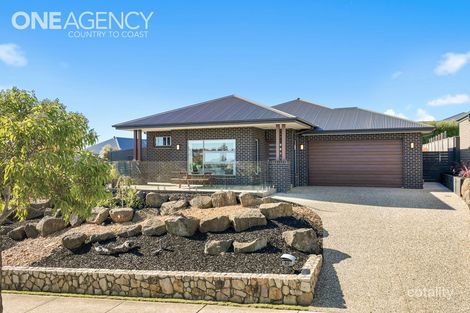 Property photo of 89 Jackson Drive Drouin VIC 3818