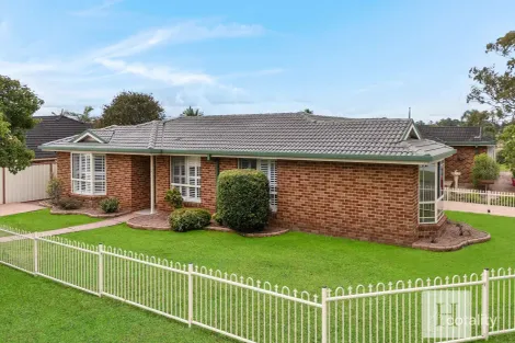 Property photo of 11 Stamford Close Kanwal NSW 2259