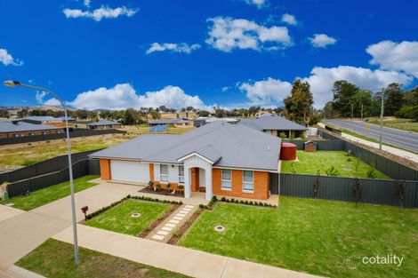 Property photo of 2 Stirling Way Thurgoona NSW 2640