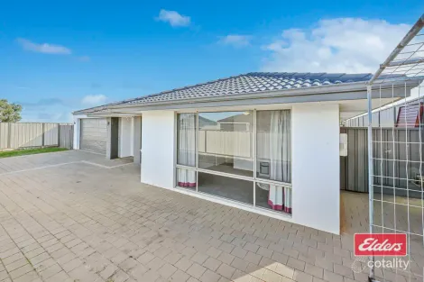 Property photo of 39 Reef Boulevard Drummond Cove WA 6532