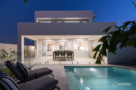 9053 The Point Cct, Hope Island, QLD 4212