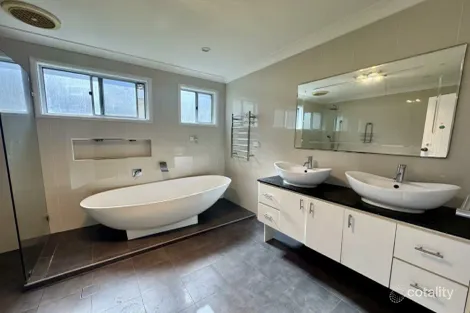 Property photo of 56 Crawford Road Doonside NSW 2767