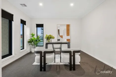 Property photo of 81 Belmore Parade Mickleham VIC 3064